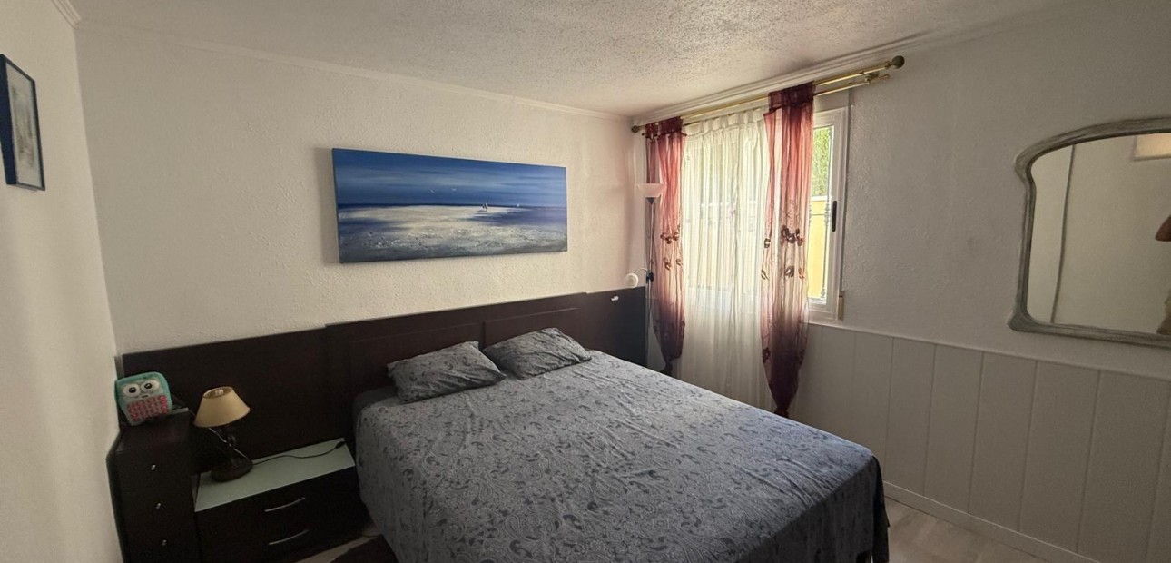 Sale - Villa -
Orihuela Costa - La Florida