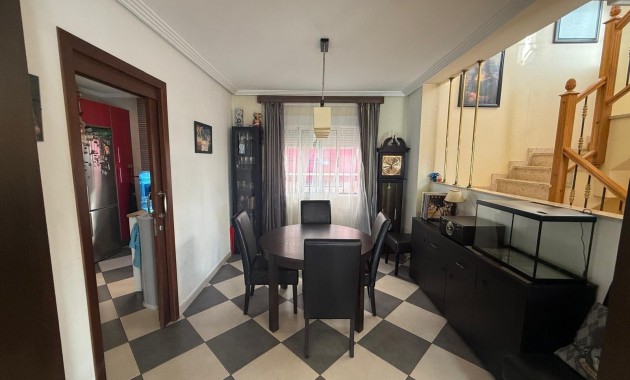 Sale - Villa -
Orihuela Costa - La Florida