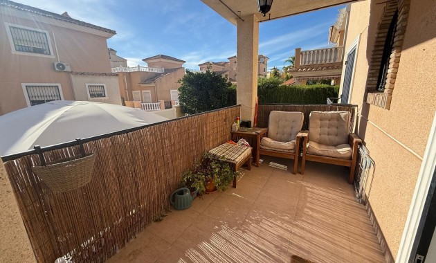 Sale - Villa -
Orihuela Costa - La Florida