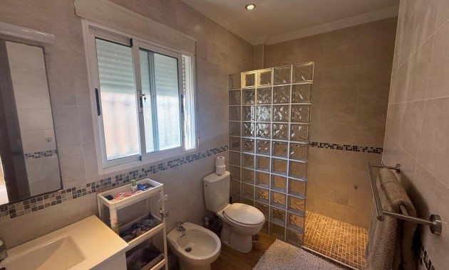 Sale - Villa -
Orihuela Costa - La Florida