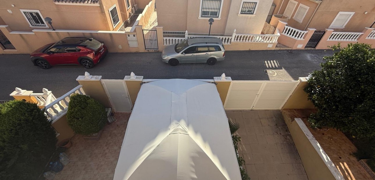 Sale - Villa -
Orihuela Costa - La Florida