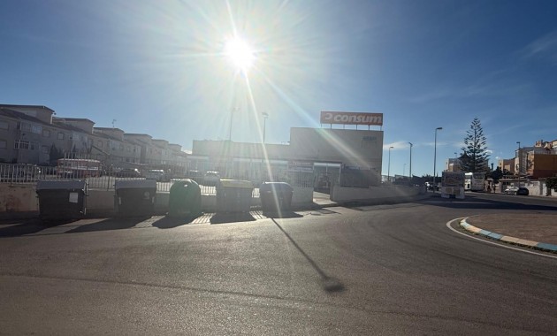 Sale - Villa -
Orihuela Costa - La Florida