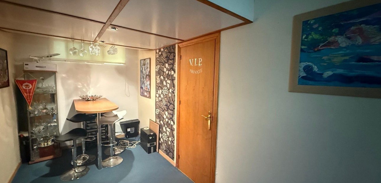 Sale - Villa -
Orihuela Costa - La Florida