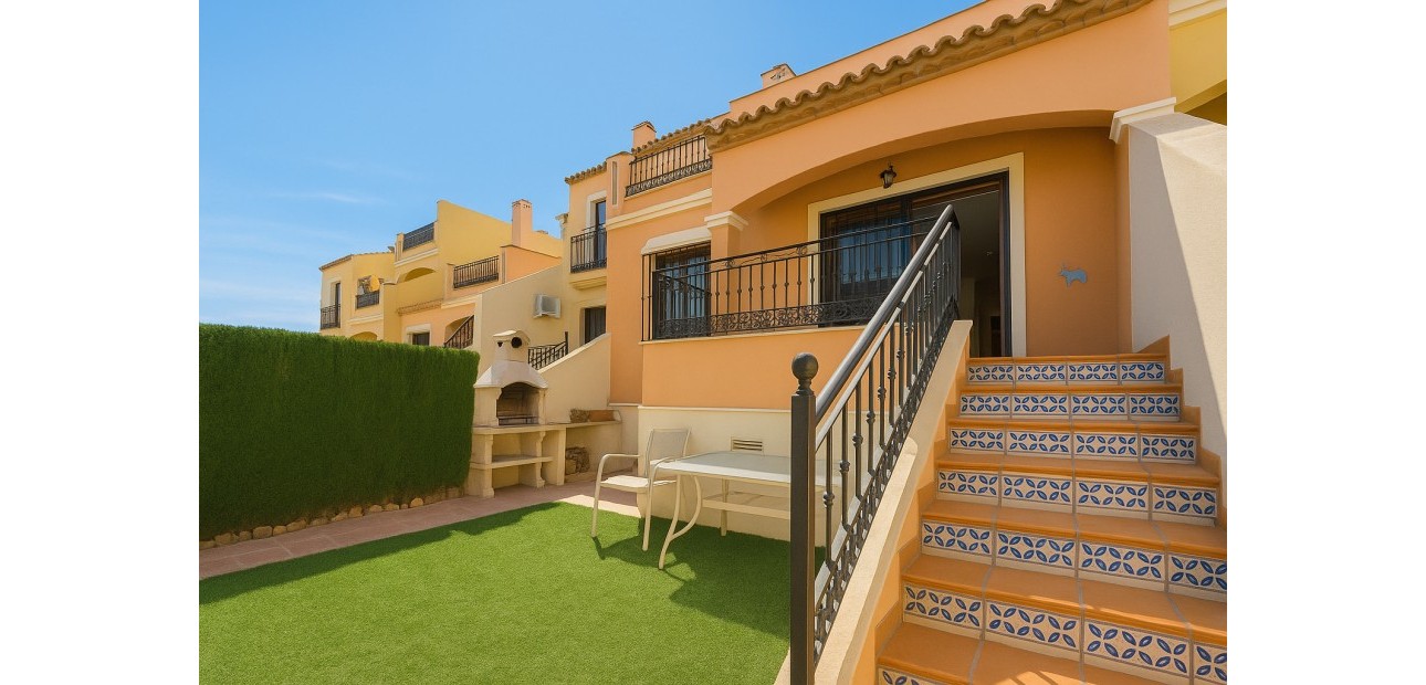 Herverkoop - Herenhuis -
Algorfa - La finca Golf