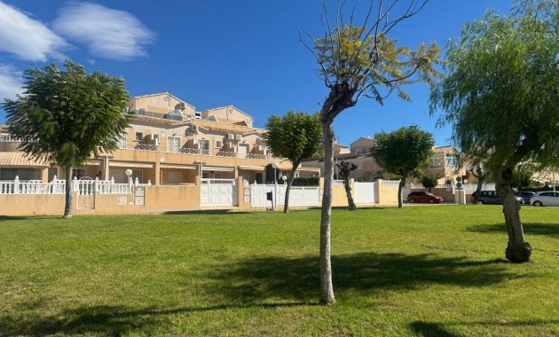 Herverkoop - Villa -
Torrevieja - San luis