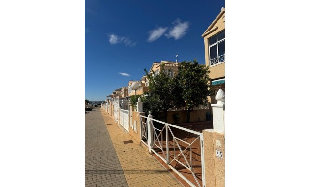 Herverkoop - Villa -
Torrevieja - San luis