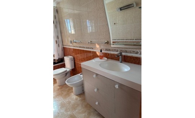 Herverkoop - Villa -
Torrevieja - San luis