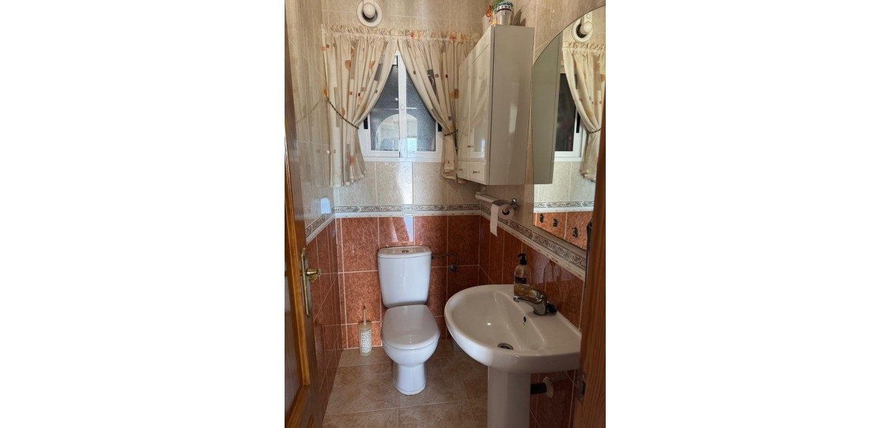 Herverkoop - Villa -
Torrevieja - San luis