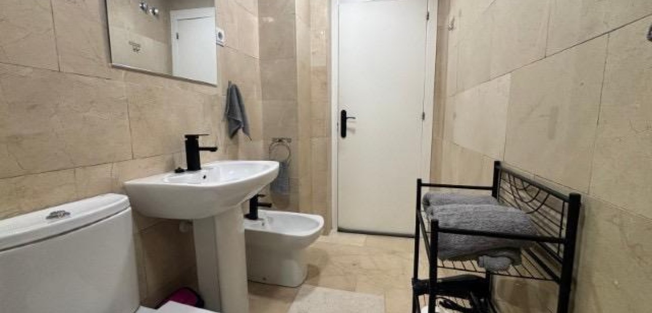 Venta - Apartamento / piso -
Benidorm - Colonia Madrid