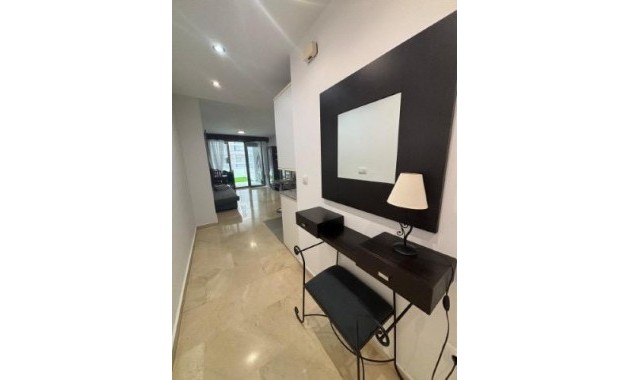 Venta - Apartamento / piso -
Benidorm - Colonia Madrid