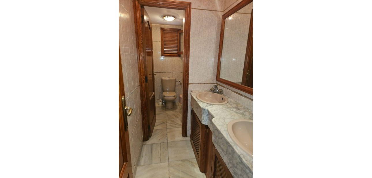 Herverkoop - Commercial Unit -
Alicante - Raval Roig-Virgen del Socorro