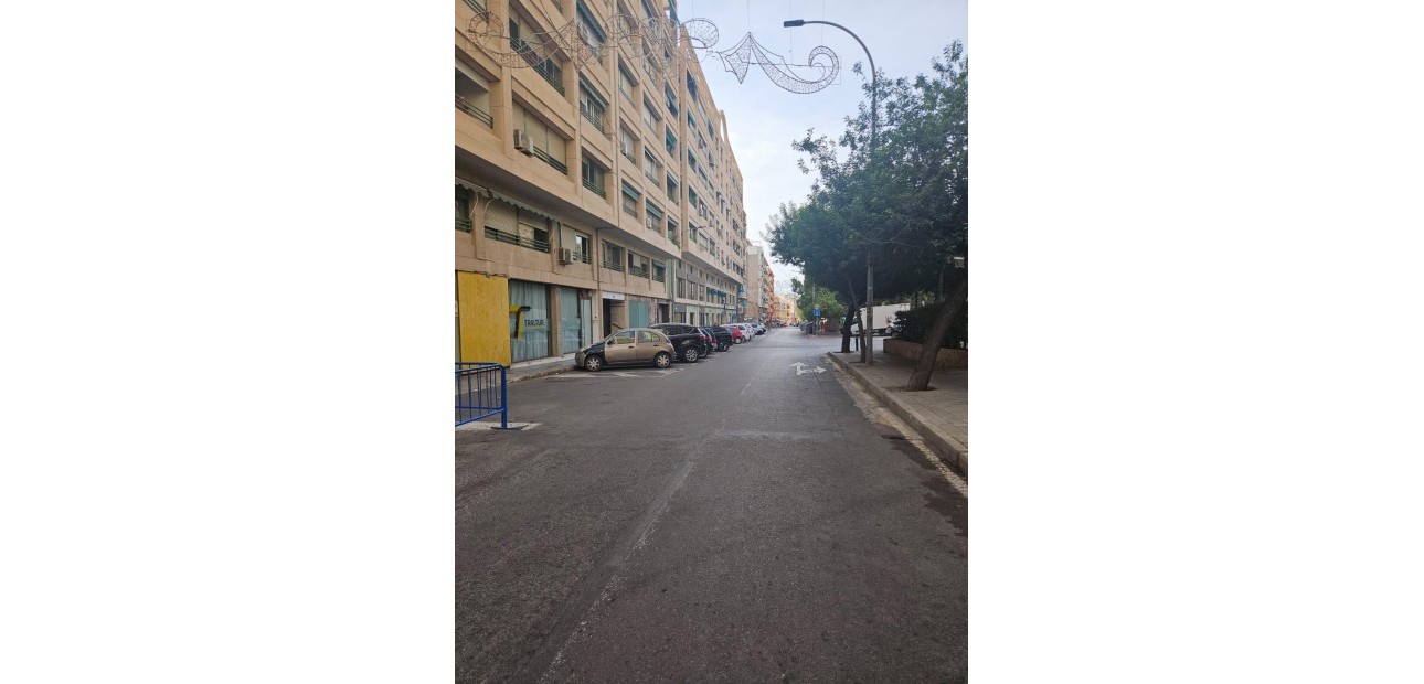 Herverkoop - Commercial Unit -
Alicante - Raval Roig-Virgen del Socorro