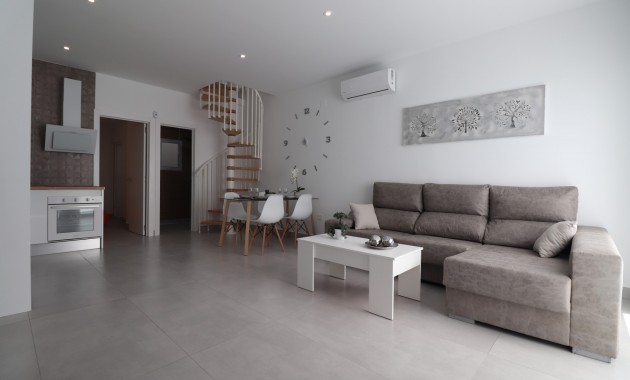 Sale - Townhouse -
Torrevieja - San Luis