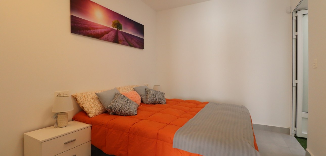 Sale - Townhouse -
Torrevieja - San Luis