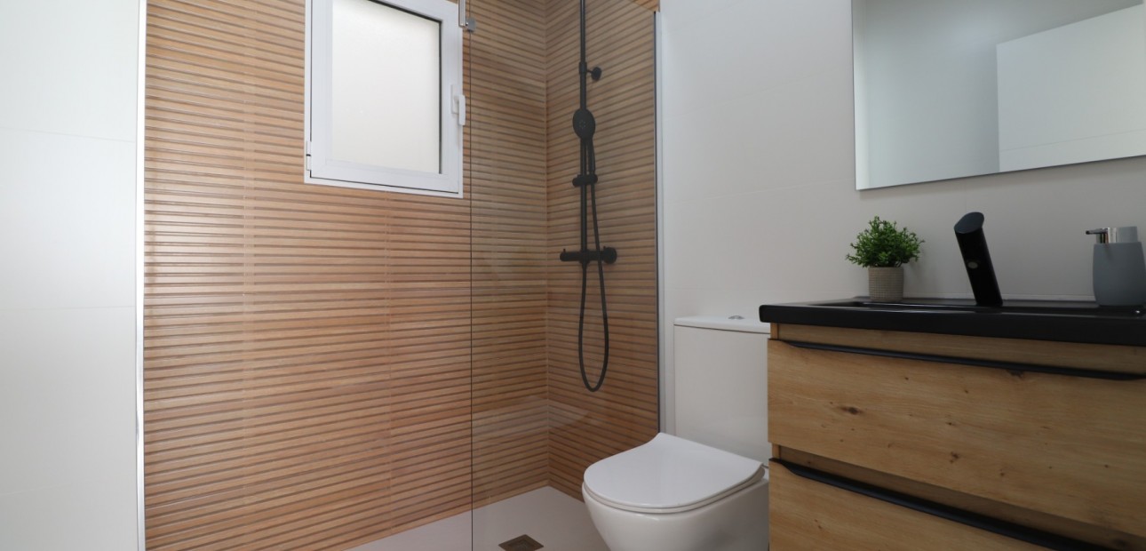 Sale - Townhouse -
Torrevieja - San Luis