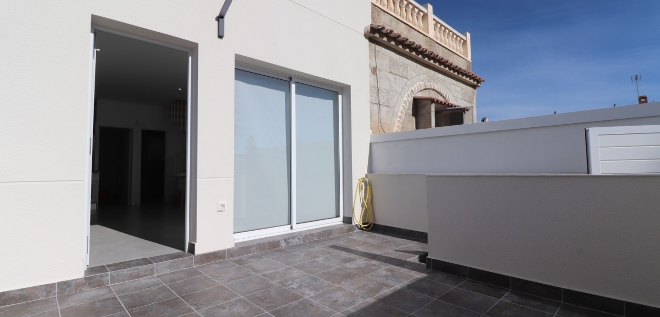 Sale - Townhouse -
Torrevieja - San Luis
