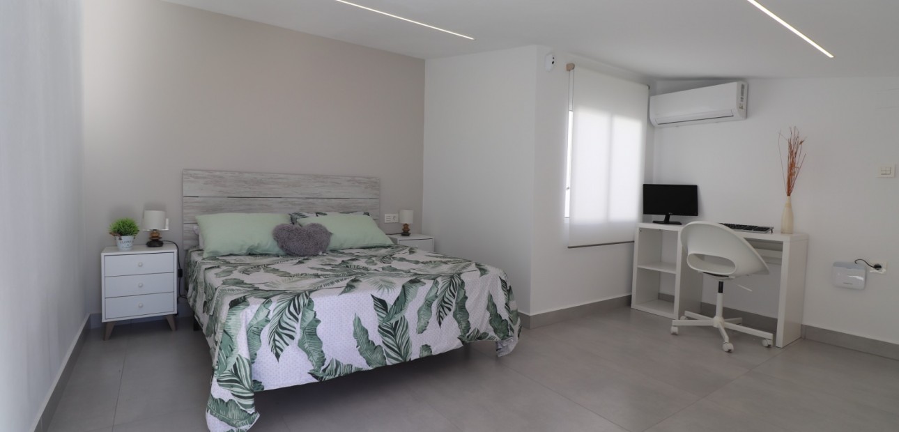 Sale - Townhouse -
Torrevieja - San Luis