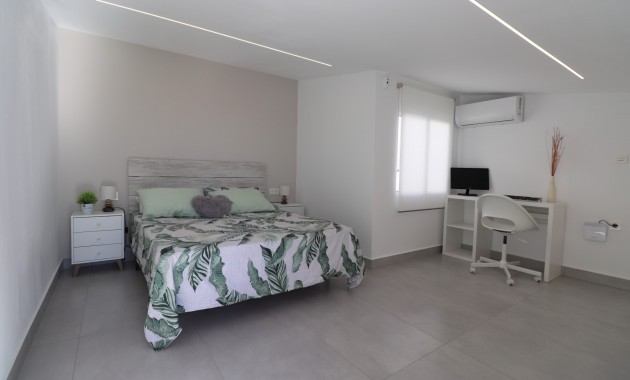 Sale - Townhouse -
Torrevieja - San Luis