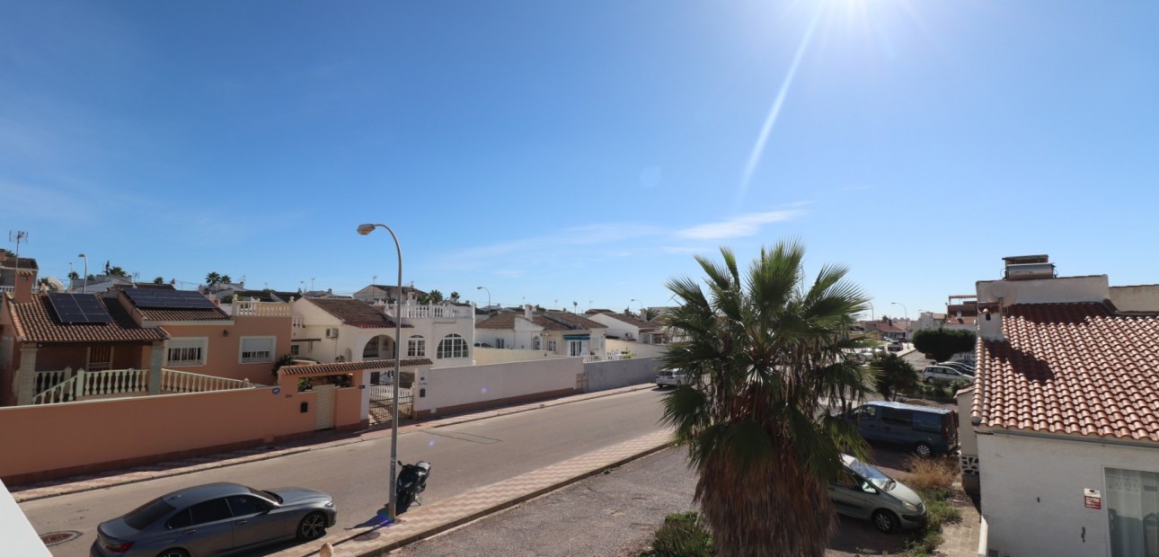 Sale - Townhouse -
Torrevieja - San Luis