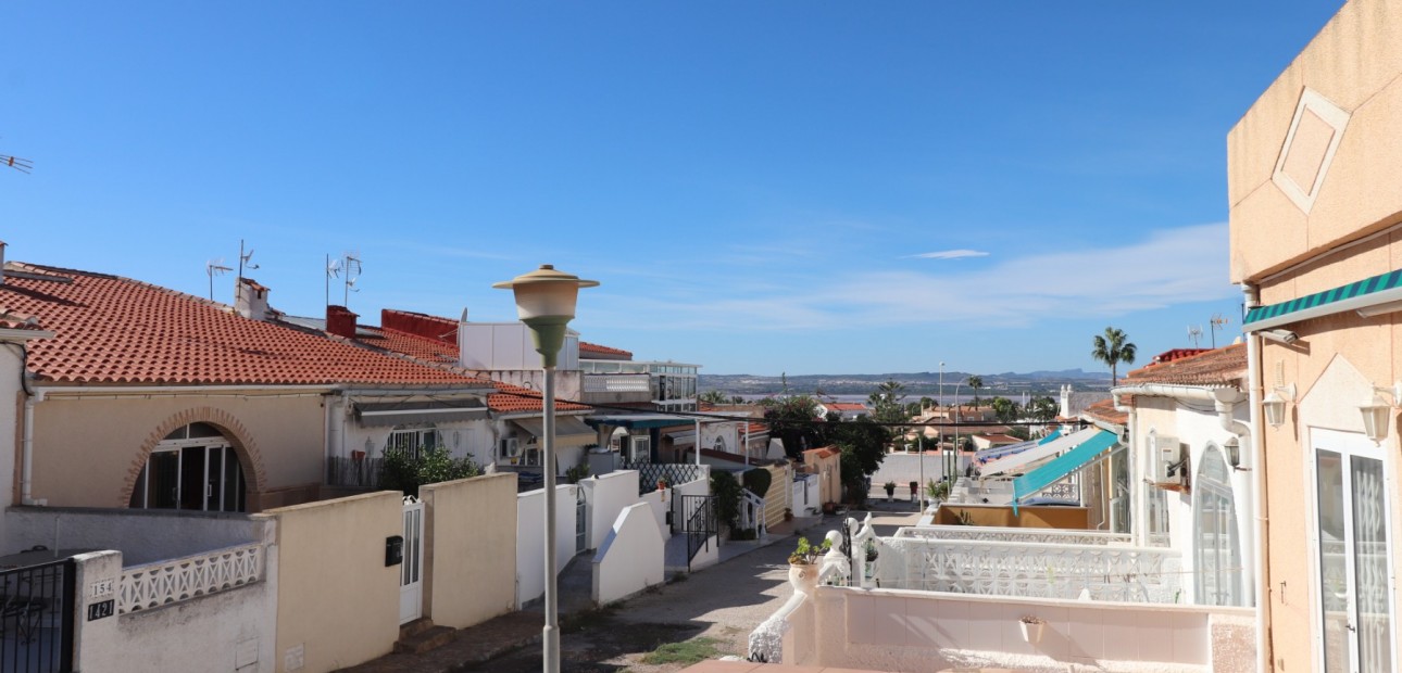 Sale - Townhouse -
Torrevieja - San Luis