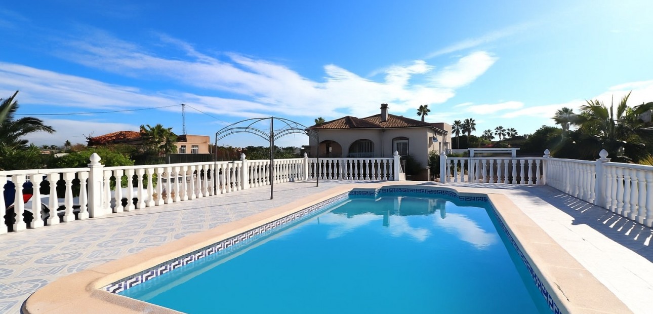 Sale - Country Property -
Catral - Catral - Country