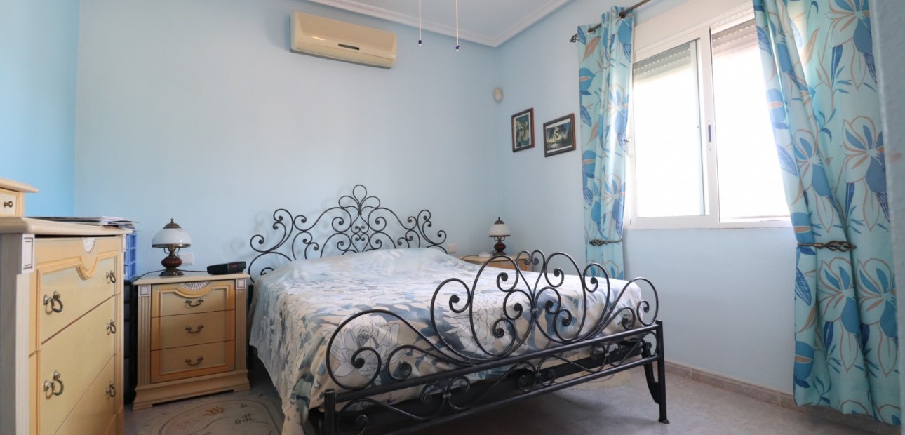 Sale - Country Property -
Catral - Catral - Country