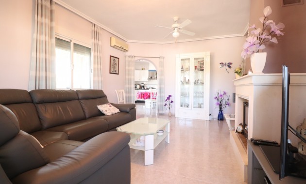 Sale - Country Property -
Catral - Catral - Country