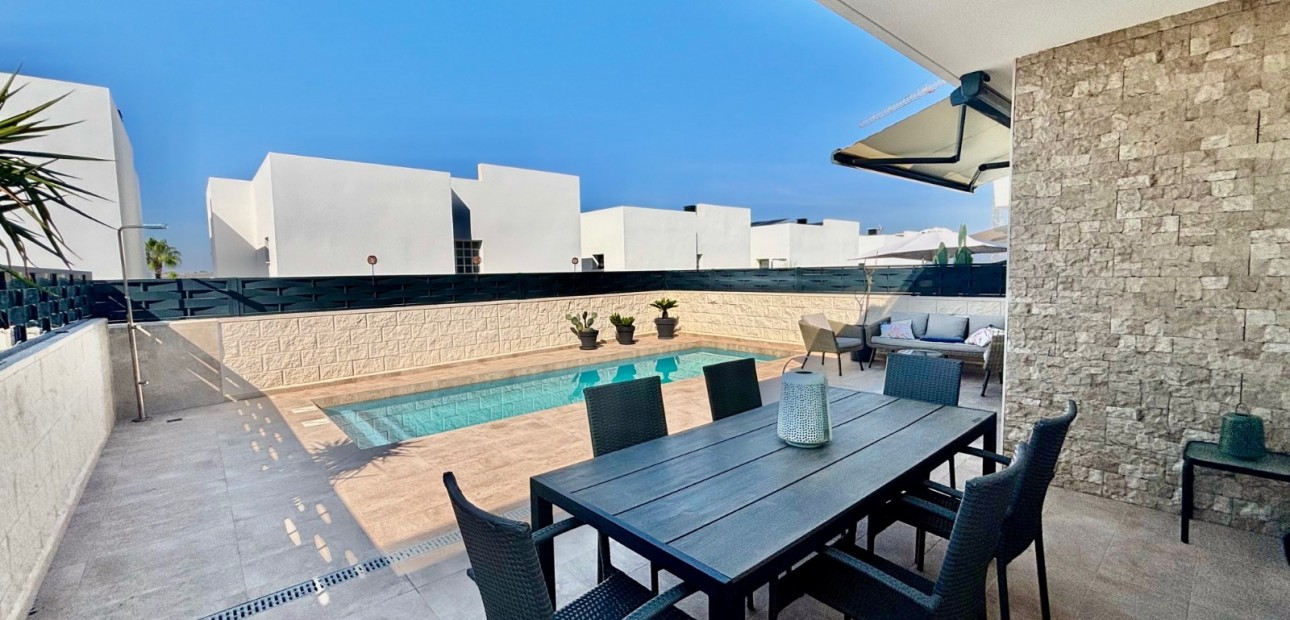 Herverkoop - Detached Villa -
Benijofar - Benijofar - Village