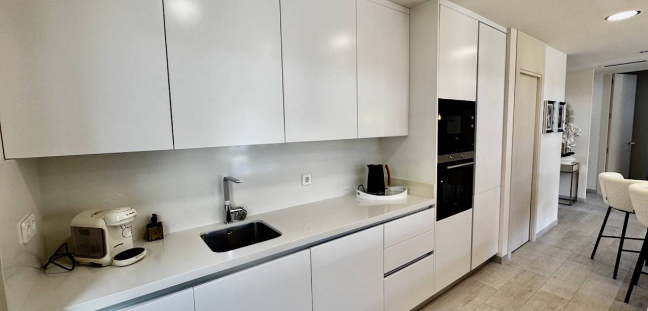 Sale - Villa -
Algorfa - La Finca Golf Resort