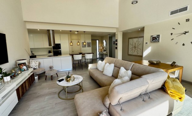 Sale - Villa -
Algorfa - La Finca Golf Resort