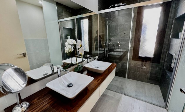 Sale - Villa -
Algorfa - La Finca Golf Resort