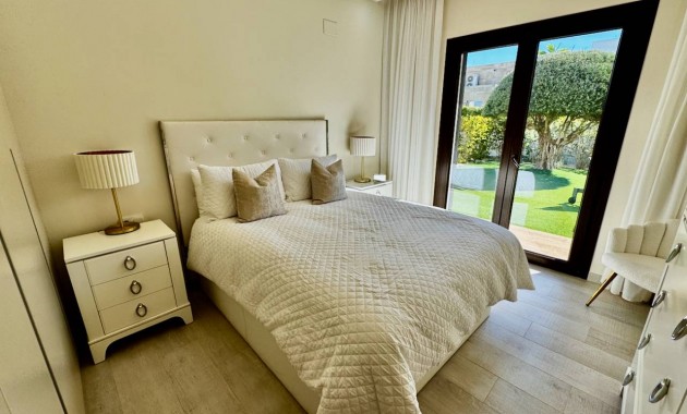 Sale - Villa -
Algorfa - La Finca Golf Resort