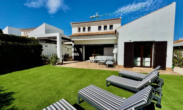 Sale - Villa -
Algorfa - La Finca Golf Resort