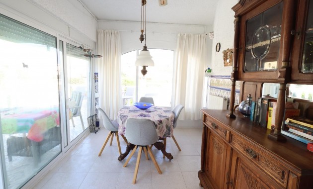 Venta - Terraced house -
Torrevieja - Punta prima