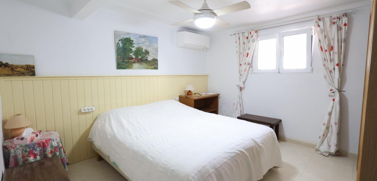 Venta - Terraced house -
Torrevieja - Punta prima