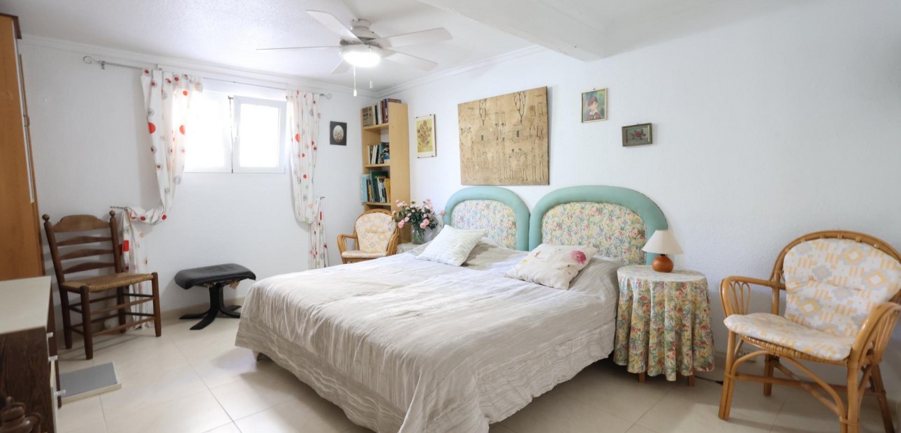 Venta - Terraced house -
Torrevieja - Punta prima