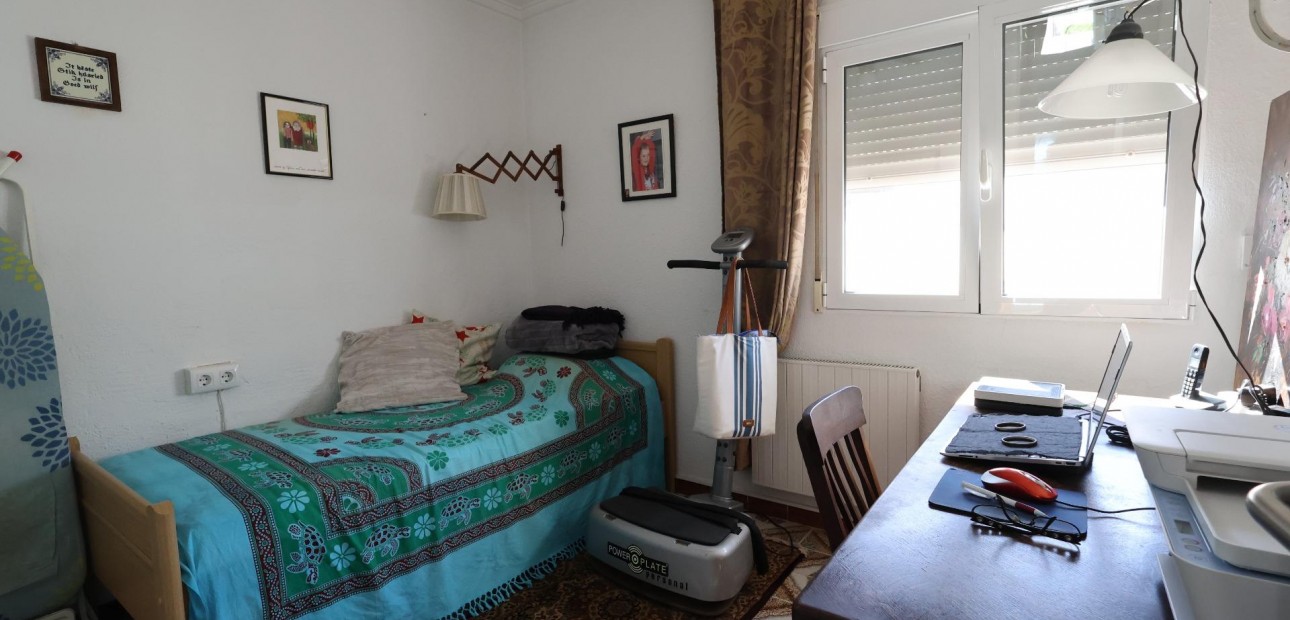 Venta - Terraced house -
Torrevieja - Punta prima