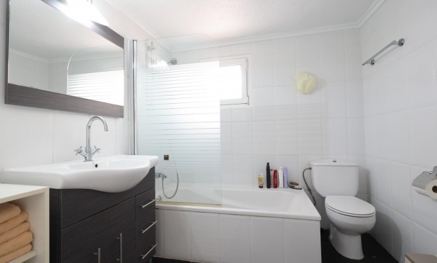 Venta - Terraced house -
Torrevieja - Punta prima