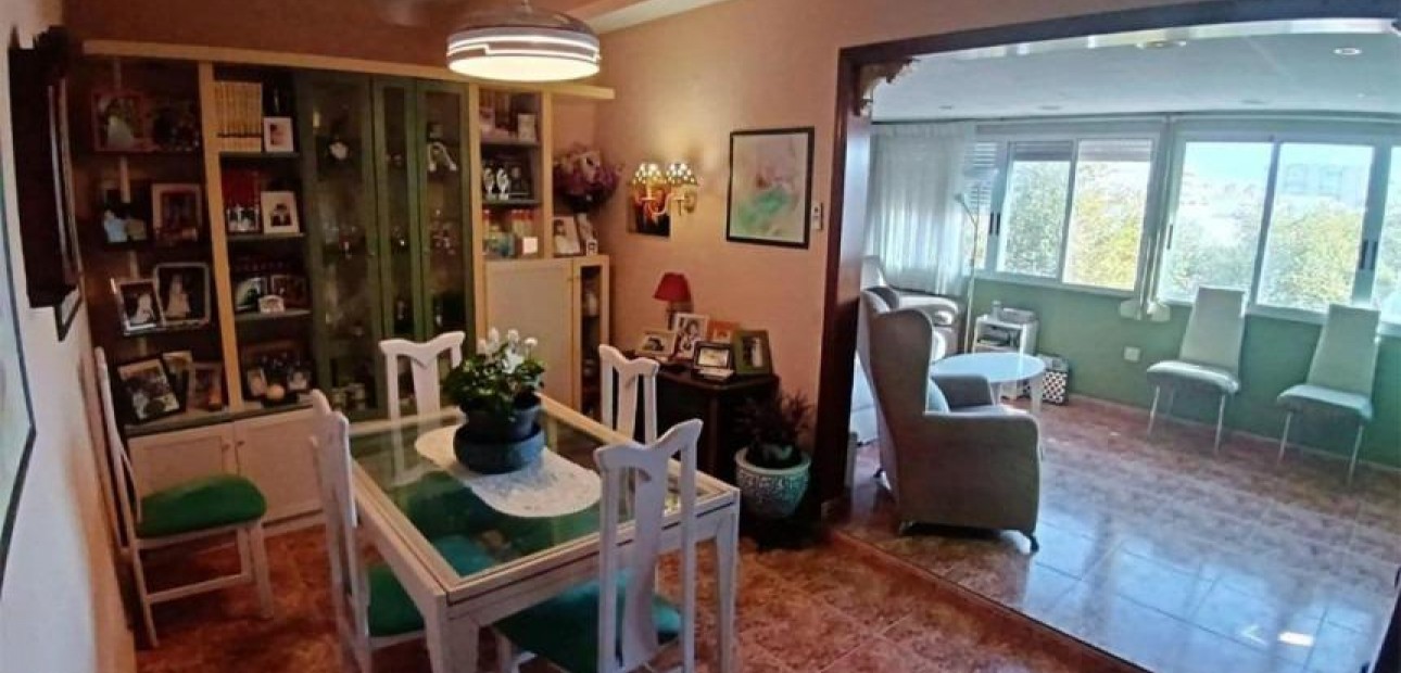 Herverkoop - Penthouse -
Alicante - La Florida