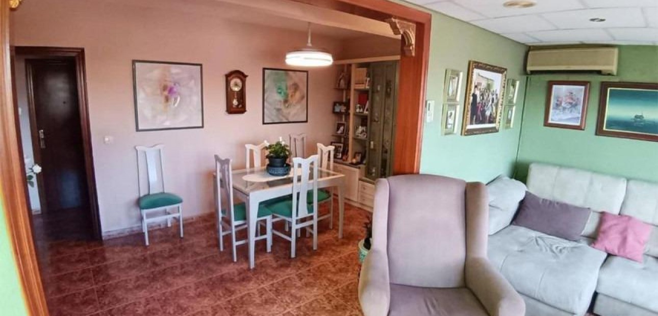 Herverkoop - Penthouse -
Alicante - La Florida