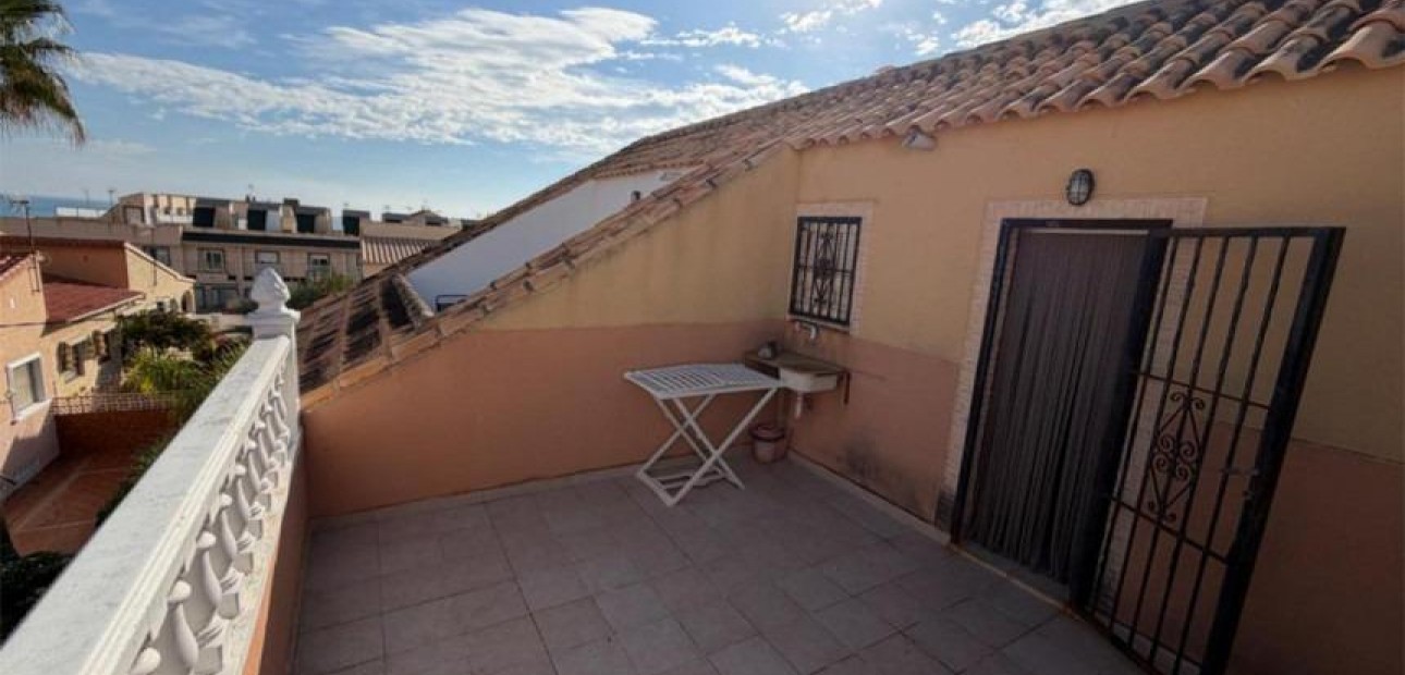 Venta - Apartamento / piso -
Torrevieja - Los Europeos