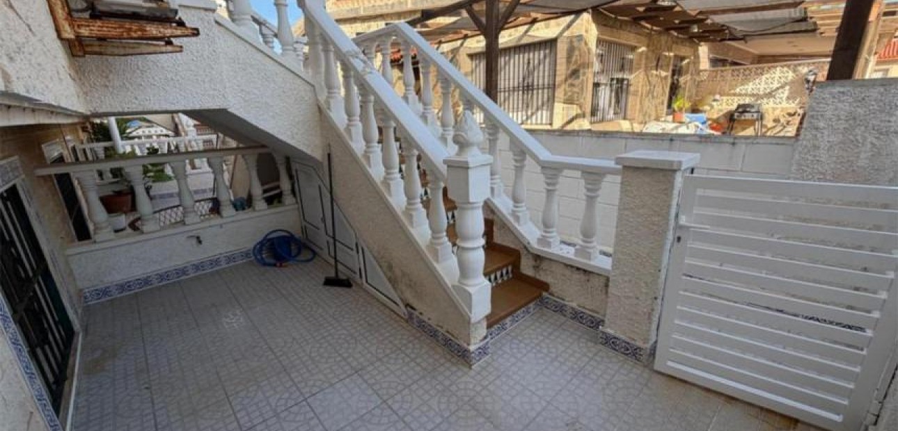 Venta - Apartamento / piso -
Torrevieja - Los Europeos