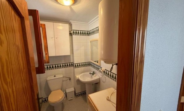 Venta - Apartamento / piso -
Torrevieja - Los Europeos