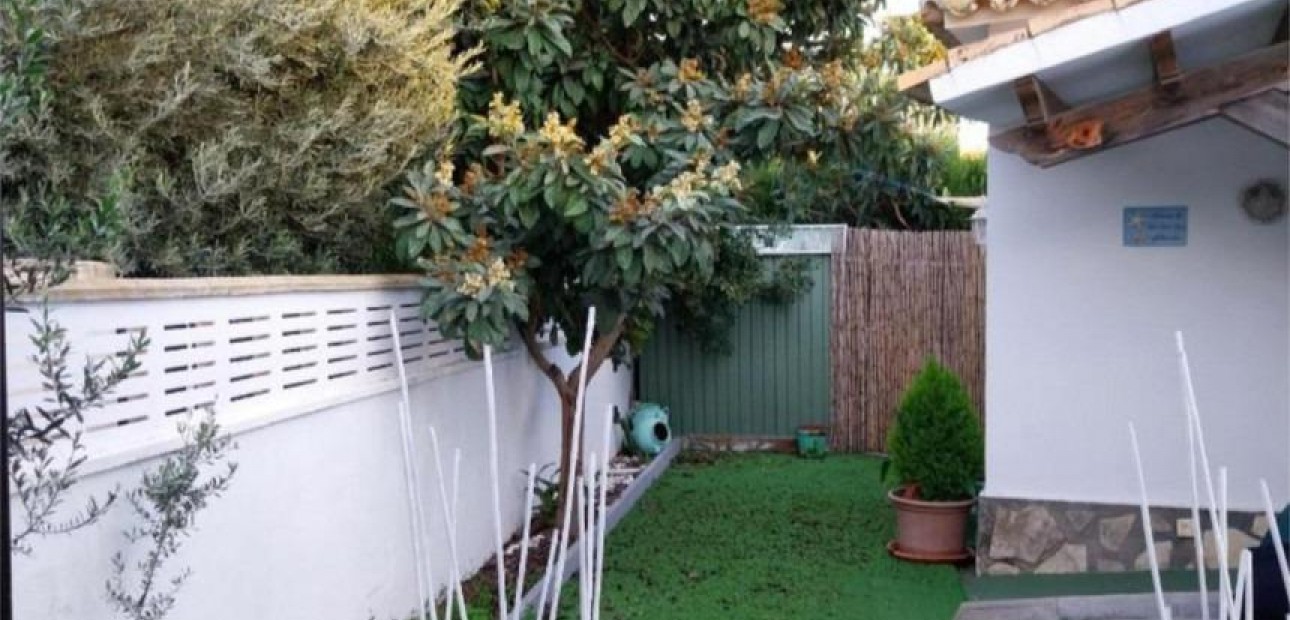 Herverkoop - Villa -
Denia - Les Bassetes-El Marjal