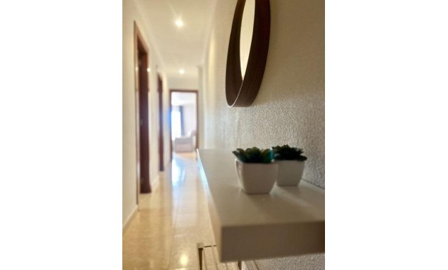 Sale - Apartment / flat -
Torrevieja - torrevieja