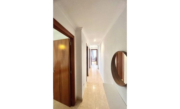 Sale - Apartment / flat -
Torrevieja - torrevieja