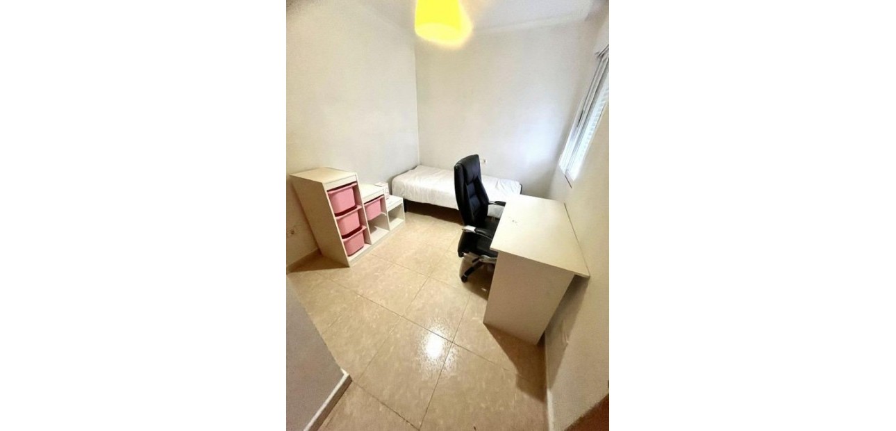 Sale - Apartment / flat -
Torrevieja - torrevieja