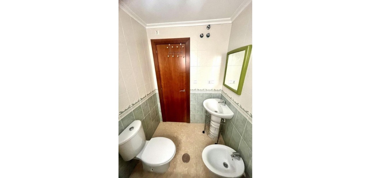 Sale - Apartment / flat -
Torrevieja - torrevieja