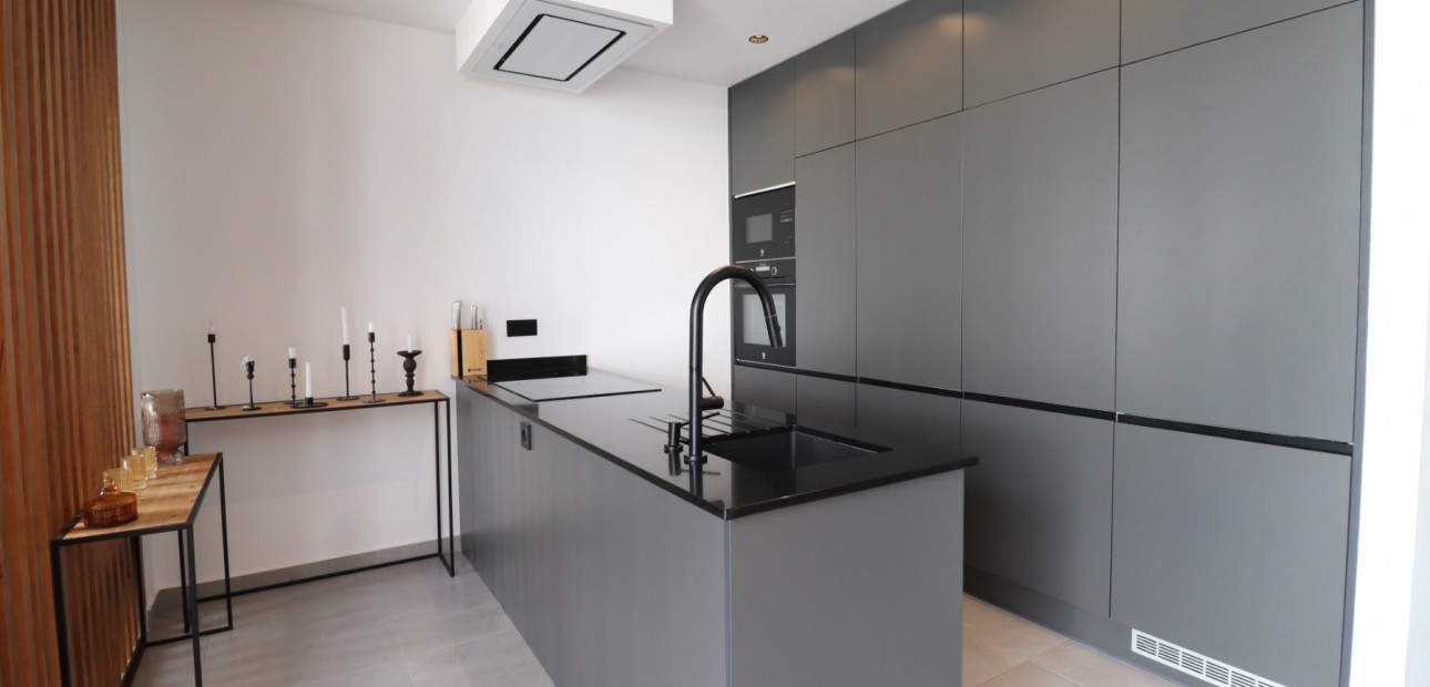 Herverkoop - Herenhuis -
Benijofar - Benijofar - Village