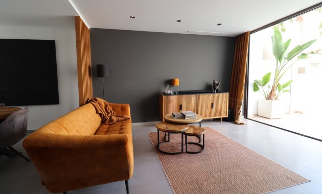 Herverkoop - Herenhuis -
Benijofar - Benijofar - Village